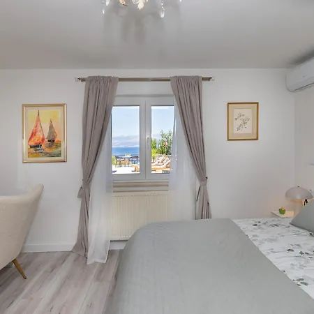 Luxury Sea View John With Pool & Jacuzzi Апартаменти