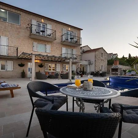 Luxury Sea View John With Pool & Jacuzzi * سوتيفان
