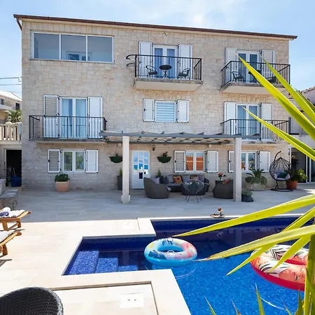 Luxury Sea View John With Pool & Jacuzzi Apartamento
